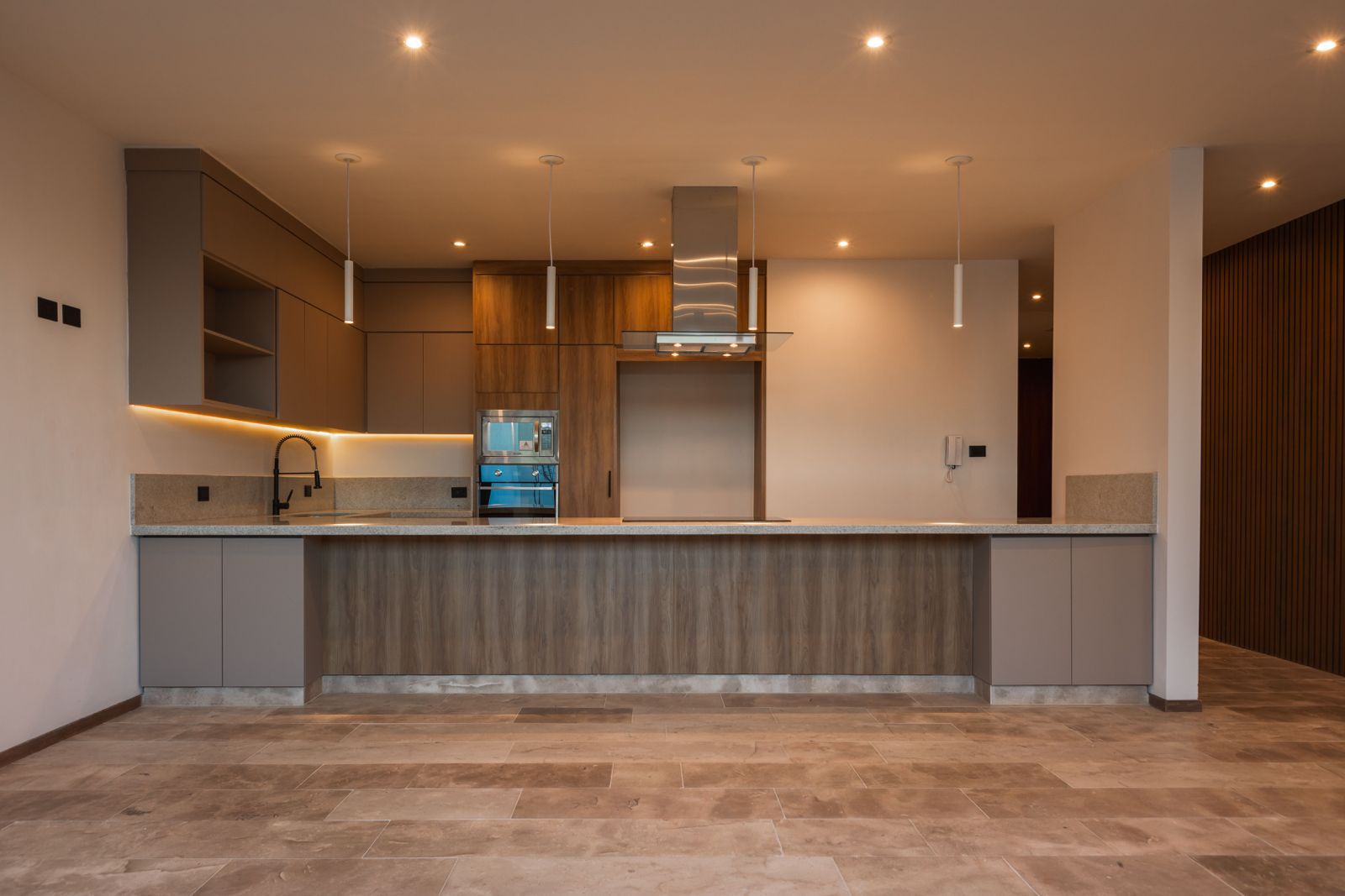 Claudia Castellanos Real Estate — foto 5
